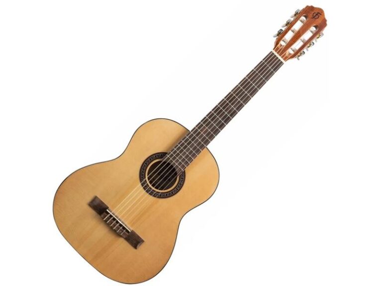 Zagraj wśród nocnej ciszy: wszystkie chwyty na gitarę, które umożliwią ci łatwe i piękne granie