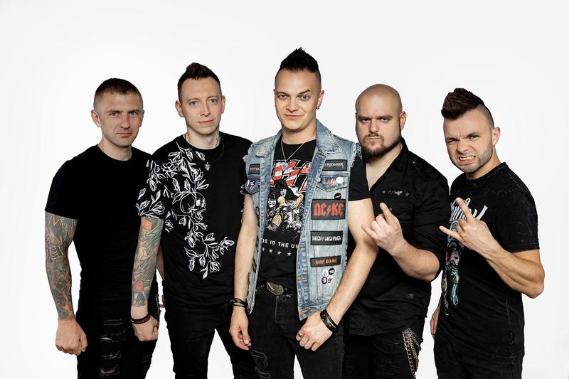 Ile naprawdę trwa koncert Nocnego Kochanka? Poznaj długość ich niezapomnianych występów