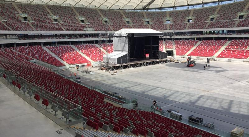 Scena 360° na koncert