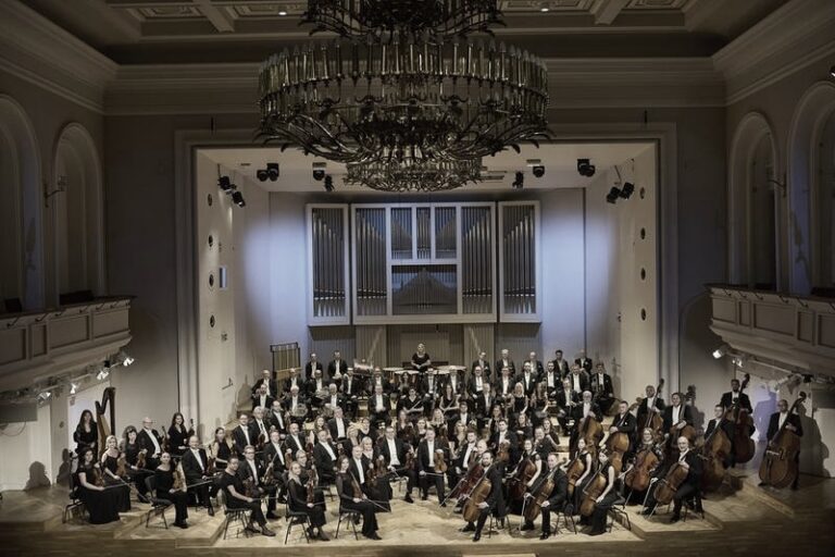 Gdzie mamy najlepsze miejsca na koncerty muzyki poważnej w Polsce?