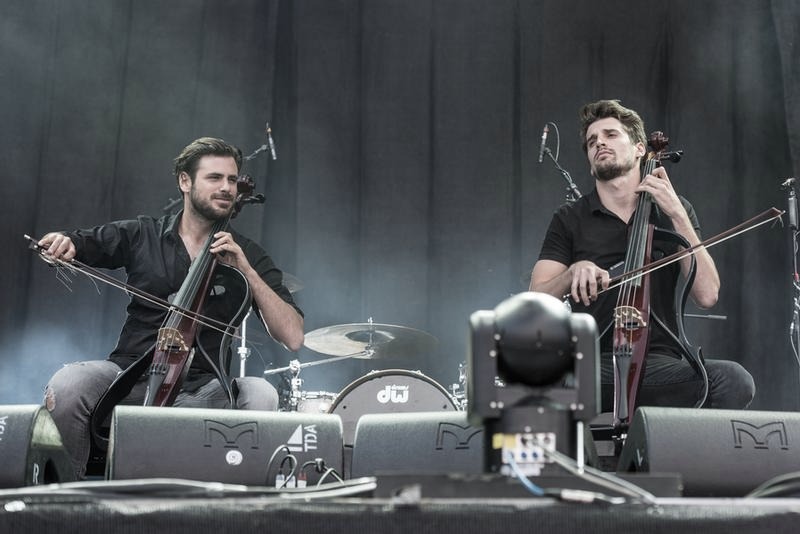Ile czasu trwa koncert 2Cellos? Odkryj, co warto wiedzieć przed wspólnym występem