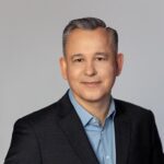 Ile naprawdę zapłacisz za koncert Sławomira? Odkryj zaskakujące ceny i ukryte koszty