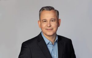 Ile naprawdę zapłacisz za koncert Sławomira? Odkryj zaskakujące ceny i ukryte koszty