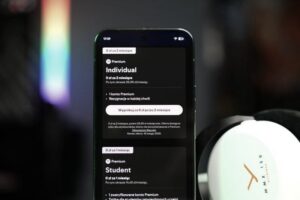 Jakie są tanie opcje na Spotify Premium dla studentów? Sprawdź, ile kosztuje!