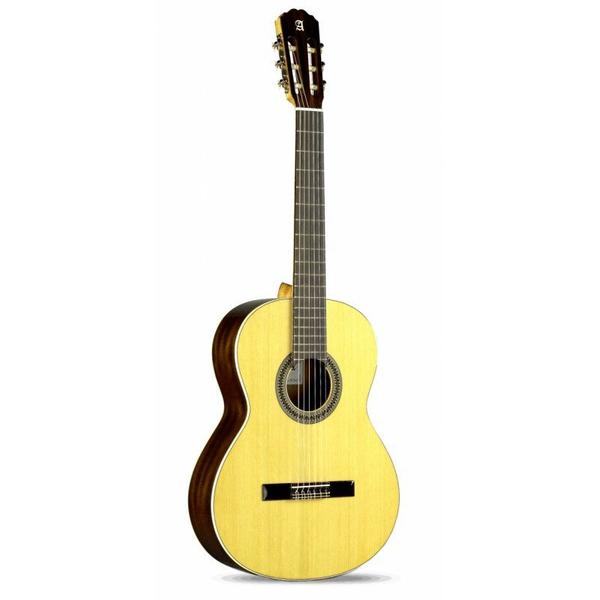 Ćwiczenie na gitarze
