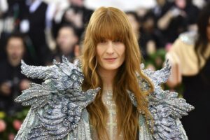 Ile czasu zajmuje koncert Florence and the Machine? Odkryj długość występu tej wyjątkowej artystki!
