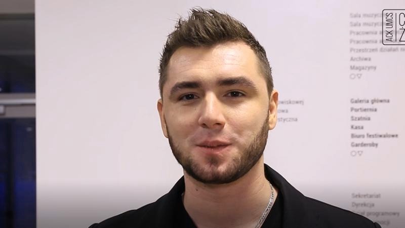 Ile zapłacisz za bilet na koncert Kamila Bednarka? Przegląd cen, kategorii i miast