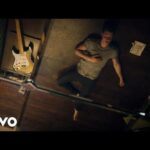 Jak zagrać „Treat You Better” na gitarze – proste akordy i tabulacje krok po kroku