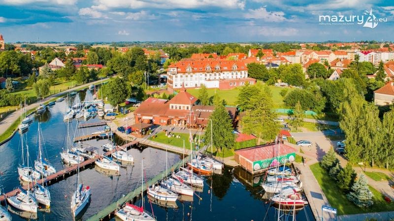 Tekst piosenki 'gdzie ta keja’ — znaczenie i przesłanie utworu